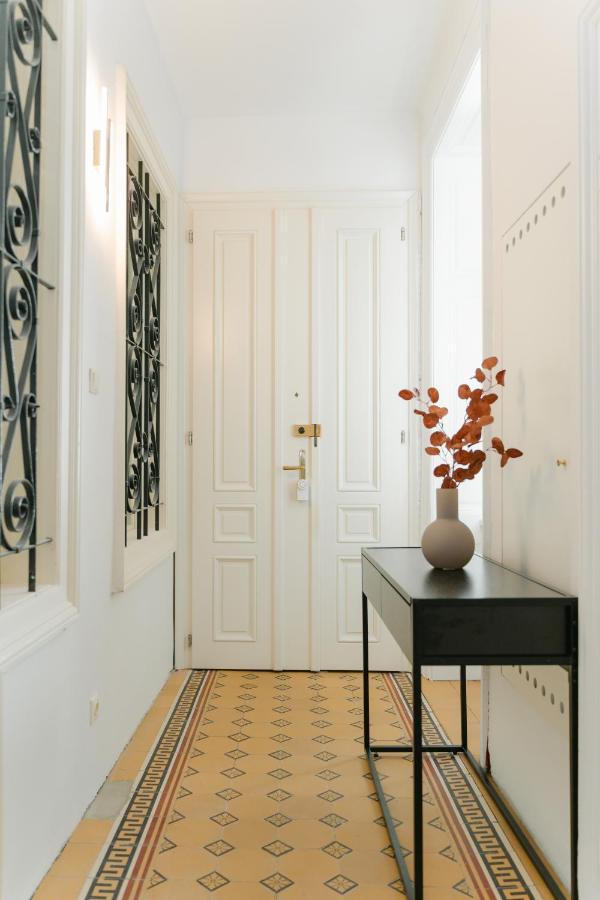 Cozy Apt Perfect For 4-6 Tv Metro Self-Checkin Відень Екстер'єр фото