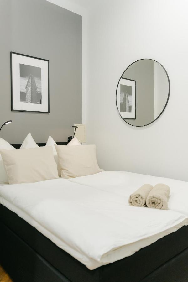 Cozy Apt Perfect For 4-6 Tv Metro Self-Checkin Відень Екстер'єр фото