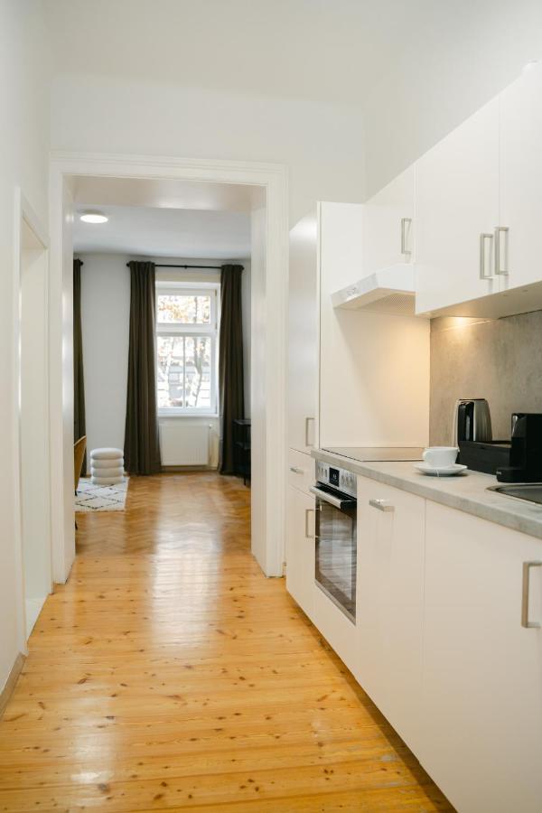 Cozy Apt Perfect For 4-6 Tv Metro Self-Checkin Відень Екстер'єр фото